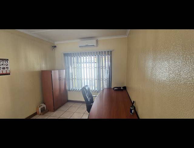 402M² OFFICE FOR SALE IN POLOKWANE CENTRAL
